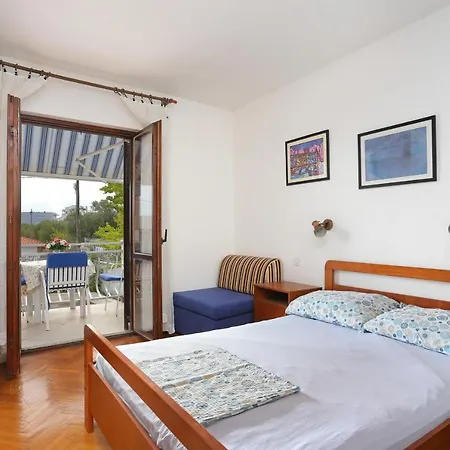 Apartment By The Sea Slatine, Ciovo - 13298 *