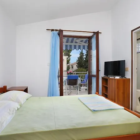 Appartement By The Sea Slatine, Ciovo - 13298
